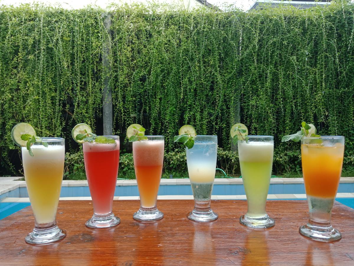 第帕罗滨海酒店 サヌール 外观 照片